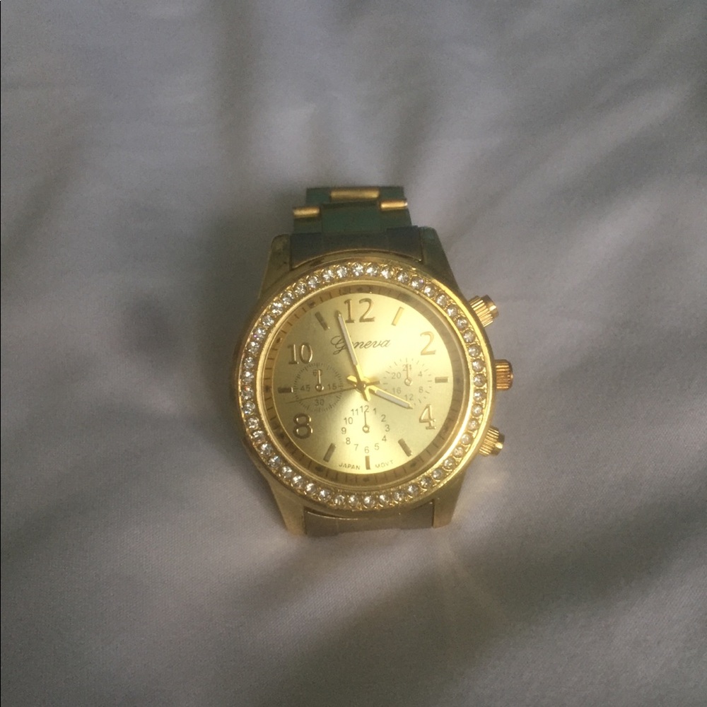 Used Geneva gold watch